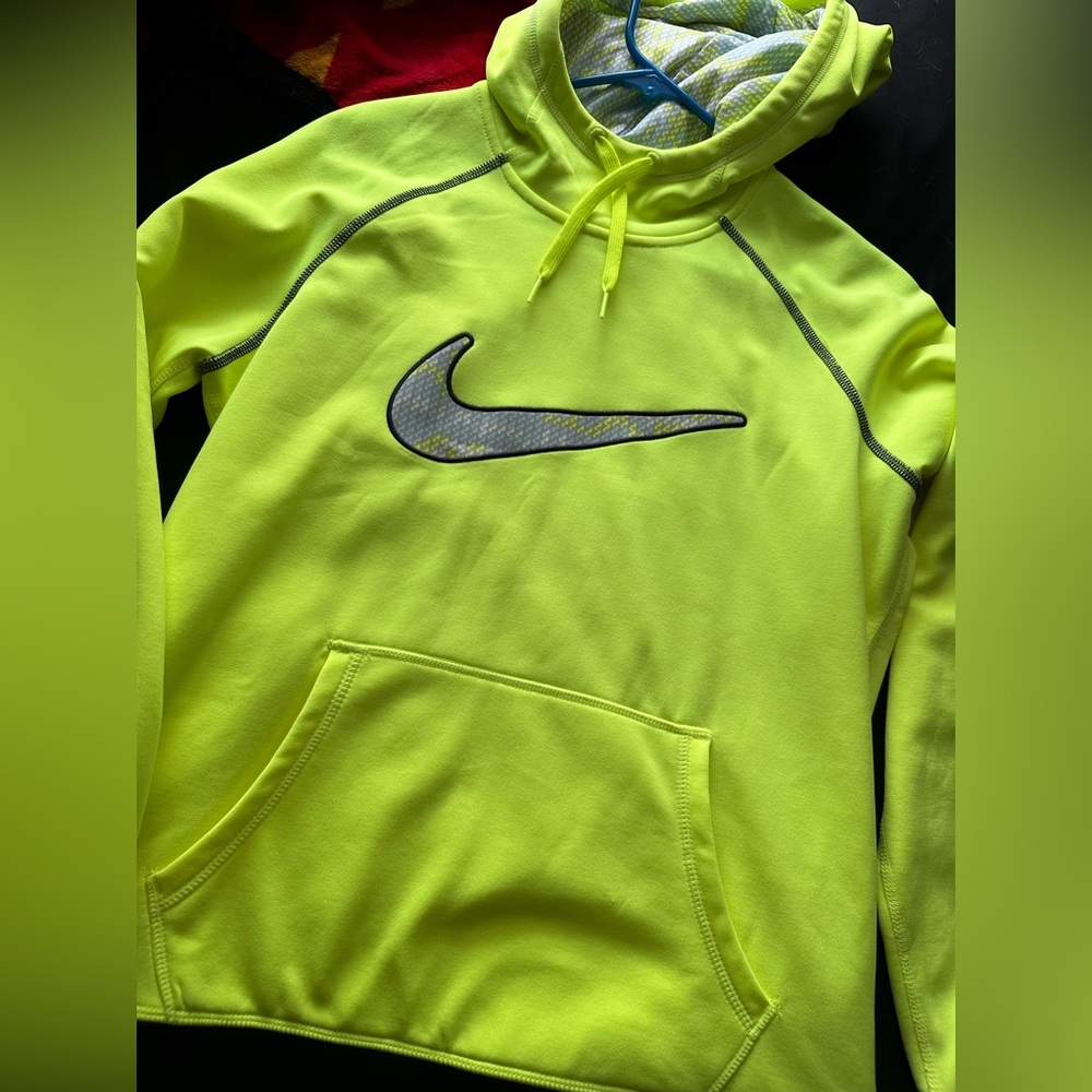 Nike women’s medium hoody